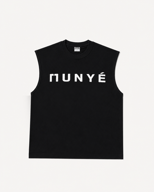 MUNYÉ Sleeveless Oversized Tee | Black